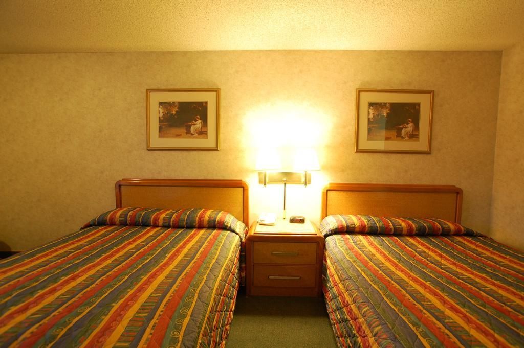 Bokai Garden Hotel Rosemead Room photo